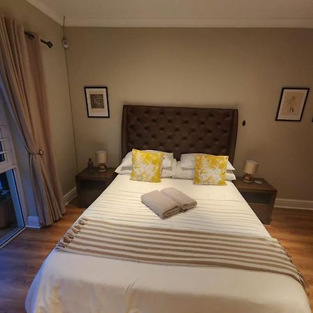 Jenvey House Selfcatering Apartments & Bnb Port Elizabeth Dış mekan fotoğraf