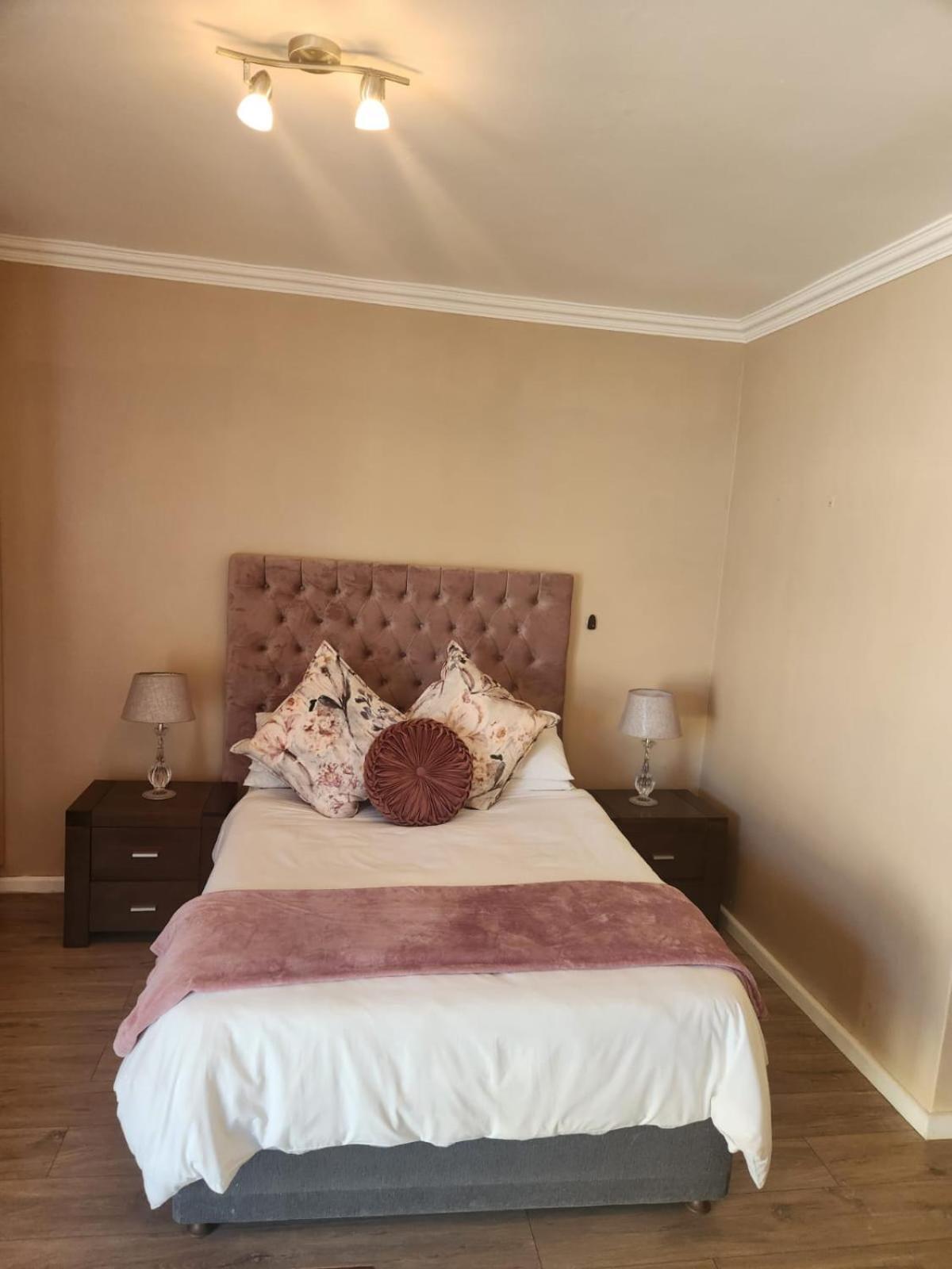 Jenvey House Selfcatering Apartments & Bnb Port Elizabeth Dış mekan fotoğraf