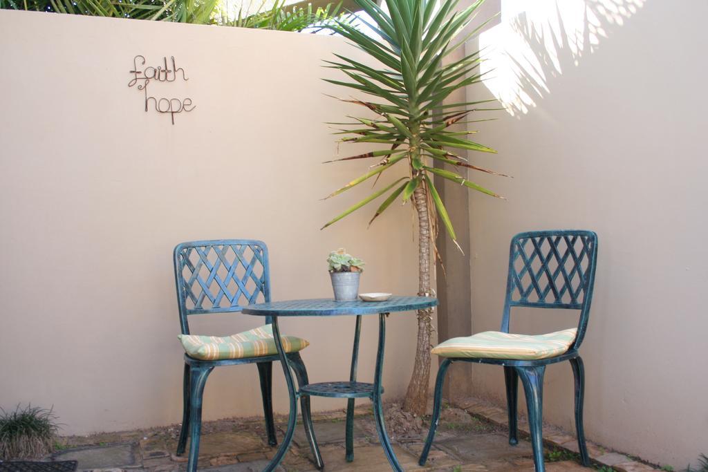 Jenvey House Selfcatering Apartments & Bnb Port Elizabeth Dış mekan fotoğraf