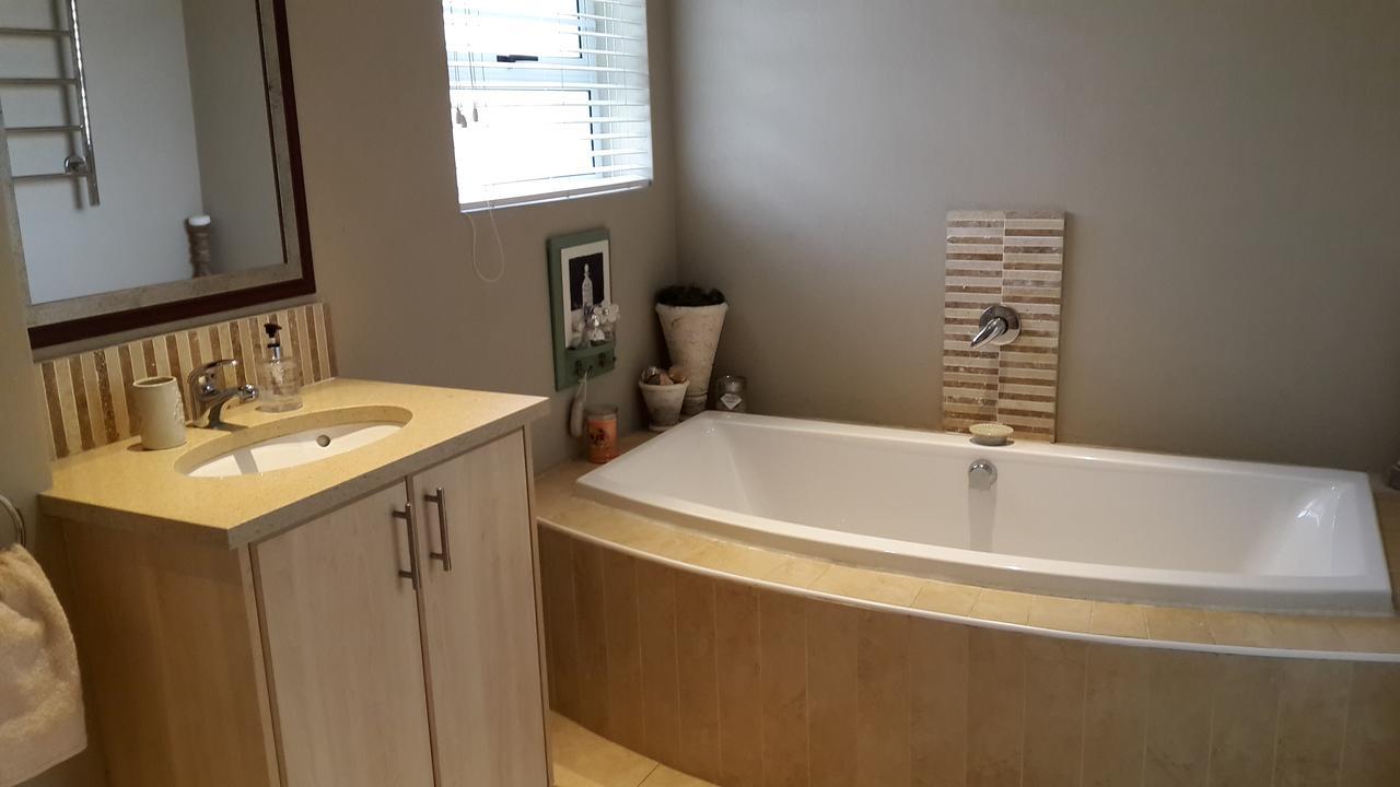 Jenvey House Selfcatering Apartments & Bnb Port Elizabeth Dış mekan fotoğraf